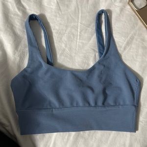 Beach riot size medium new without tags bikini top